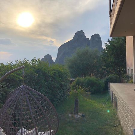 Villa Under Meteora Kalambaka Bagian luar foto