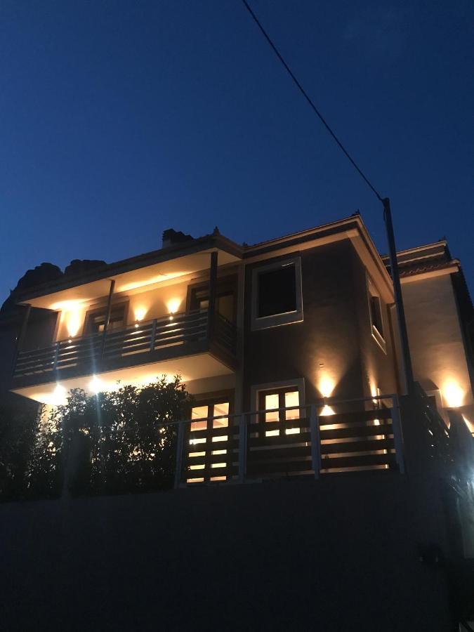 Villa Under Meteora Kalambaka Bagian luar foto