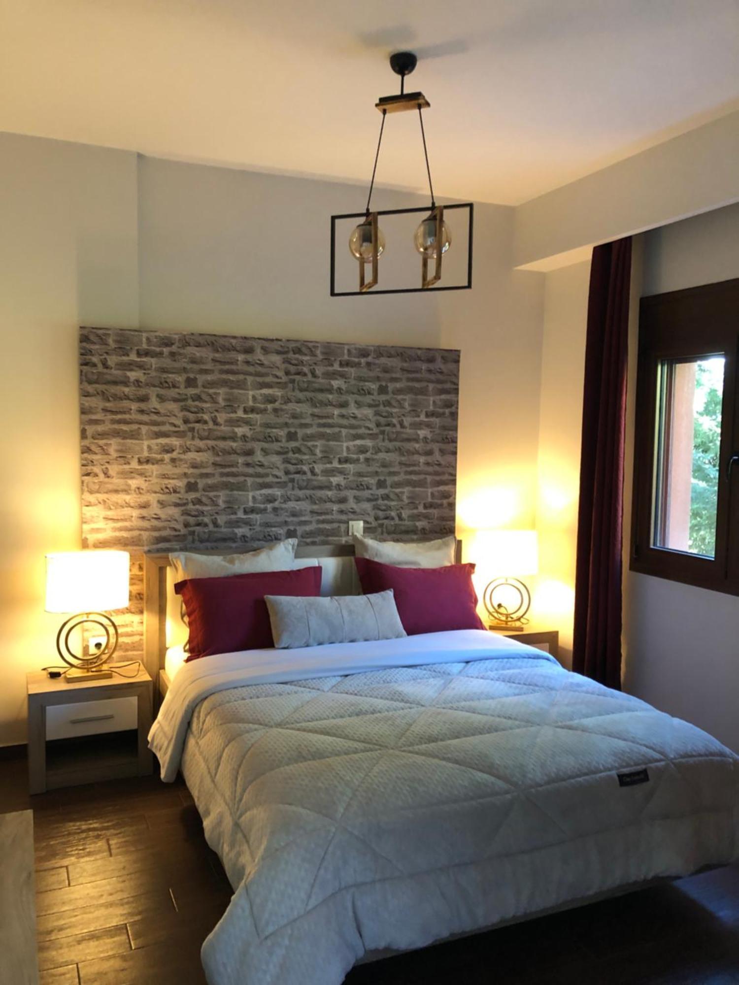 Villa Under Meteora Kalambaka Bagian luar foto