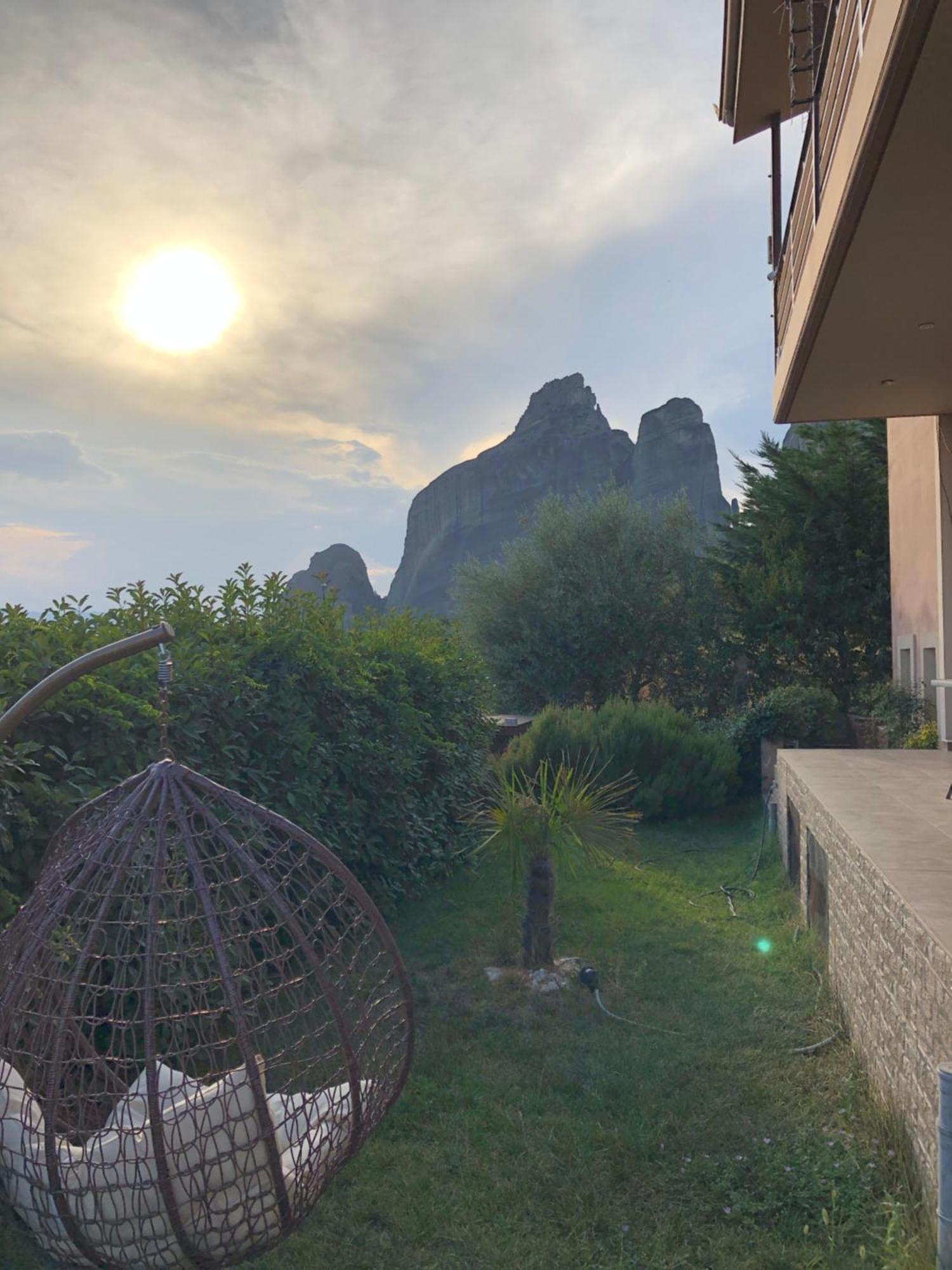 Villa Under Meteora Kalambaka Bagian luar foto