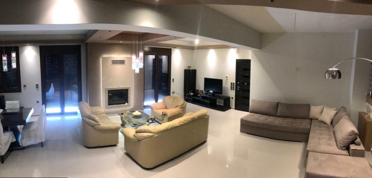Villa Under Meteora Kalambaka Bagian luar foto